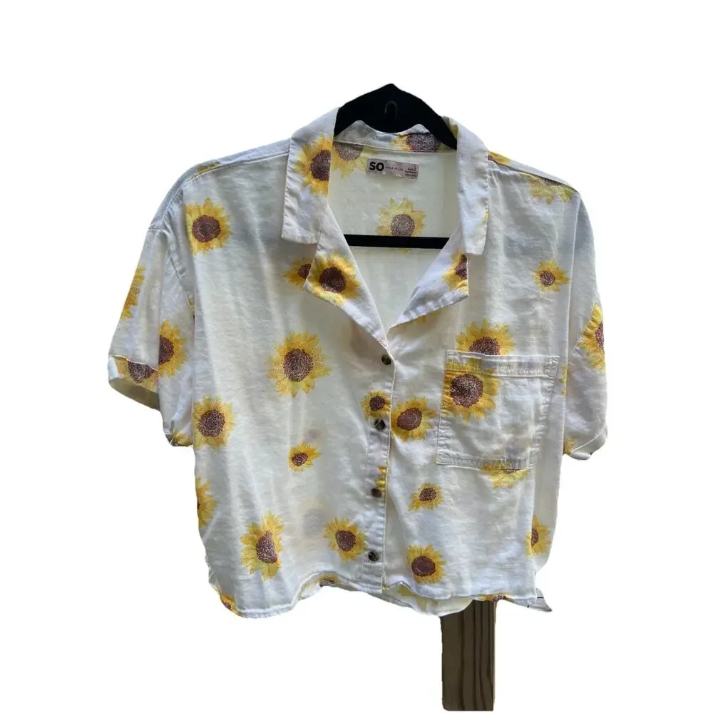 SO Goods For Life LARGE Button Front Shirt with Pocket White & Daisy Print Cabin - Picture 2 of 10